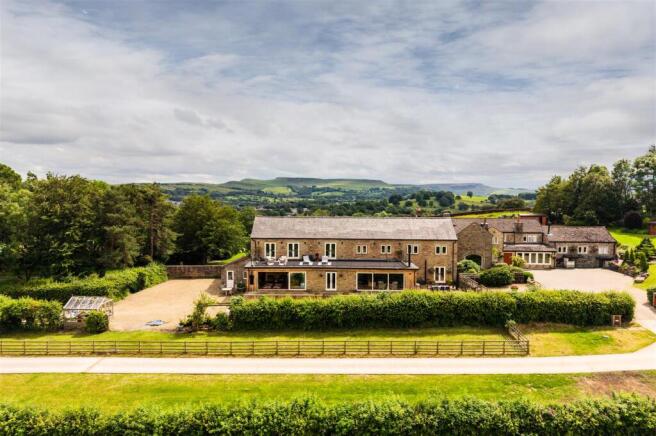 Exterior & Gardens