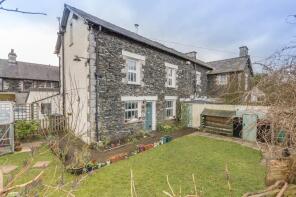 12, Hollins Row, Kendal LA9 6QN
