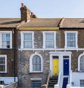 Marine Parade, Sheerness, ME12 2BD