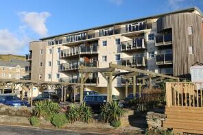 30, Waves, Tregurrian Hill, Watergate Bay, Newquay TR8 4AY