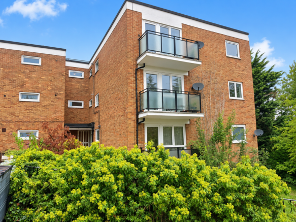 Clarendon Court