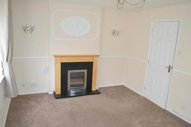 lounge 3.JPG