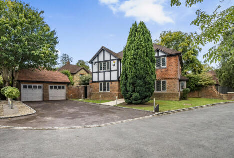 The Denningtons, Worcester Park, Surrey, KT4