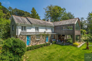 Woodlands, Quay Road, St. Agnes TR5 0RP