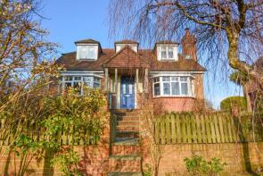 Waveney, Windmill Hill Road, Windmill Hill, Hailsham BN27 4RT