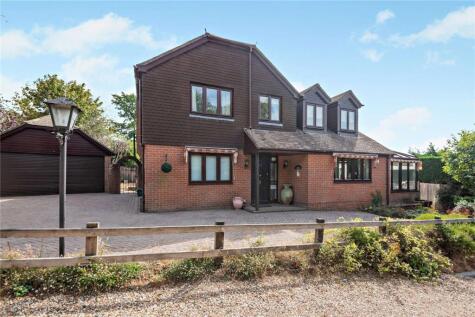Harewood Drive, Cold Ash, Thatcham, Berkshire, RG18