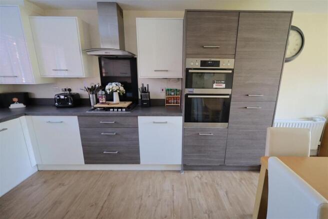 JW Kitchen v.JPG