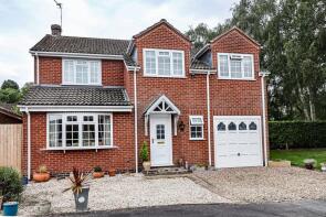 12, St Peters Close, Lutterworth LE17 5ET