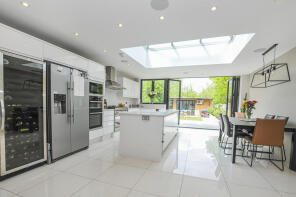 28, Coleridge Crescent, Colnbrook, Slough SL3 0PY