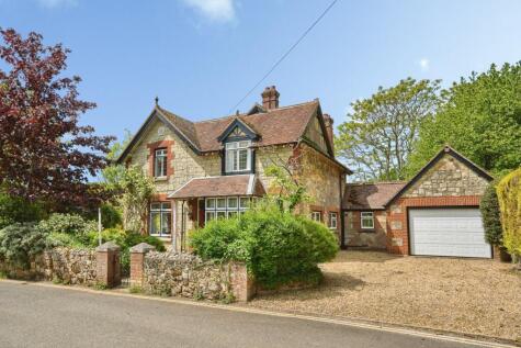Main Road, Alverstone, Sandown, PO36