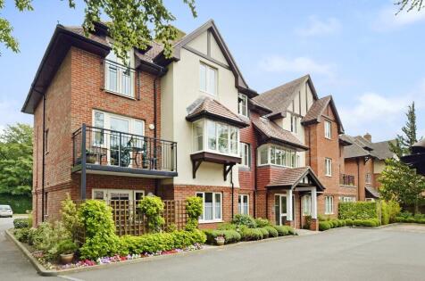Station Road, West Moors, Ferndown, Dorset, BH22