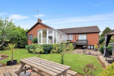 NN8 Nursery Drive, Wellingborough