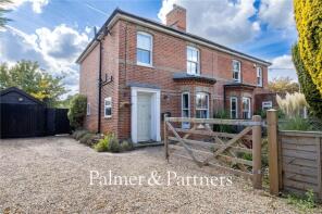 Yew Trees, Meadowside, Aldeburgh Road, Aldringham, Aldringham Cum Thorpe IP16 4PW