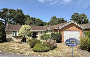 16, Gainsborough Road, Ringwood BH24 2HY