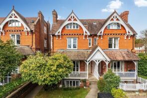 Flat 2, Mertinga, Knoll Road, Dorking RH4 3EW