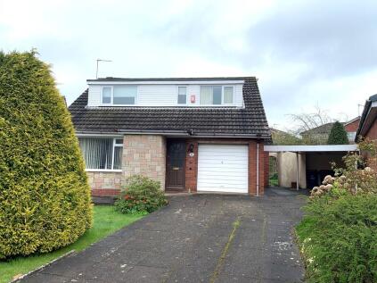 Lugano Close, Westlands, Newcastle, ST5 2QF