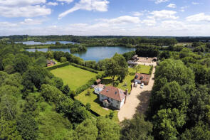 Quiet Waters, Ivy Lane, Ringwood BH24 3PH