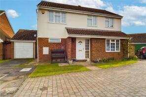9, Cockhall Close, Royston SG8 0RB