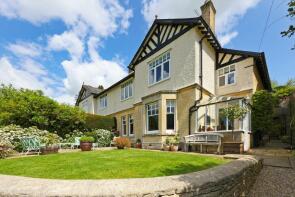 Highbury, Post Office Lane, Cleeve Hill, Cheltenham GL52 3PS