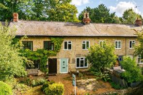 2, The Green, Brackley NN13 5JG