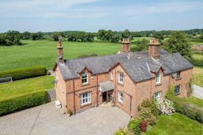 Alpha Cottage, Wrexham Road, Pulford, Chester CH4 9DG