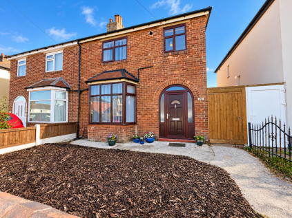 Douglas Avenue, Blackpool, FY3