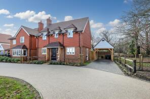 2, Paddock Walk, Burgess Hill RH15 0YZ