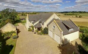 Chapel End, Main Street, Oakham LE15 7PE