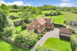 Summerfields, Ironchurch Lane, Tunbridge Wells TN3 9TS