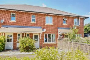 10, Wey Gardens, Camelsdale, Haslemere GU27 3SX