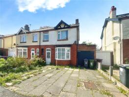 21, Cedar Grove, Bradmore, Wolverhampton WV3 7EB