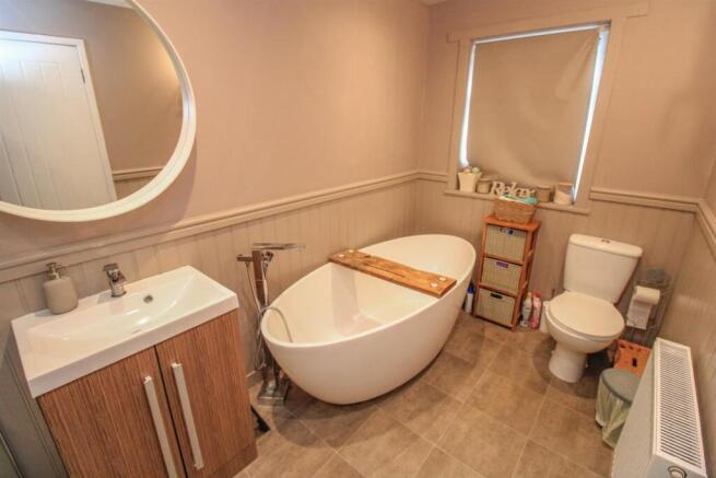 BATHROOM (2)-2.jpg
