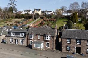 Lower Flat, Isaville, Main Street, Bankfoot PH1 4AB