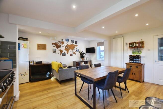 Kitchen Diner/ Family Room