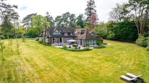 Pinewood, Whitmead Lane, Tilford, Farnham GU10 2BS