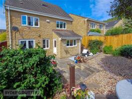 2, Tithefields, Fenay Bridge, Huddersfield HD8 0FX