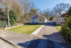 13, Lower Park Walk, Halesworth IP19 8ND