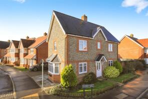 1, Robin Way, Hailsham BN27 1FU