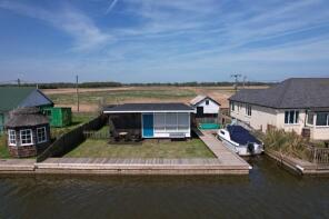 Crystal Haven, North West Riverbank, Great Yarmouth NR29 5ND