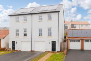 4, Tarka Way, Crediton EX17 3FG