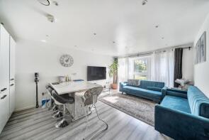 24, Bletchley Court, Hitchin Lane, Stanmore HA7 1FP