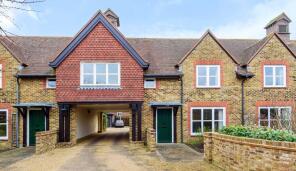 23, Bluecoat Pond, Horsham RH13 0NW
