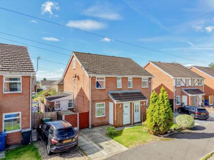 Everest Road, Atherton, M46