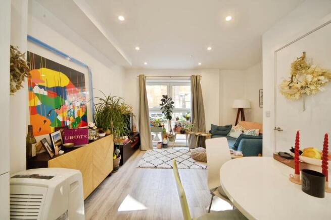Lounge / Kitchen