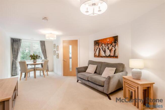 8676973-interior03.jpg
