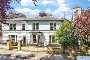 3, 21 Bradstow House, St Peters Road, Broadstairs CT10 2AP