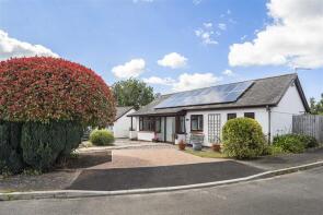 7, Mapledene Close, Totnes TQ9 6RP