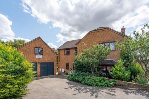 Almond Road, Bicester, OX26