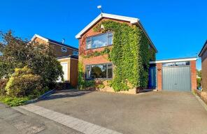 37, Elnup Avenue, Wigan WN6 8AT