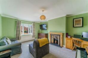 2, Hillam Road, Gateforth, Selby YO8 9LQ